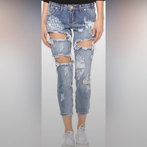One Teaspoon- Distressed Jeans. Size 25